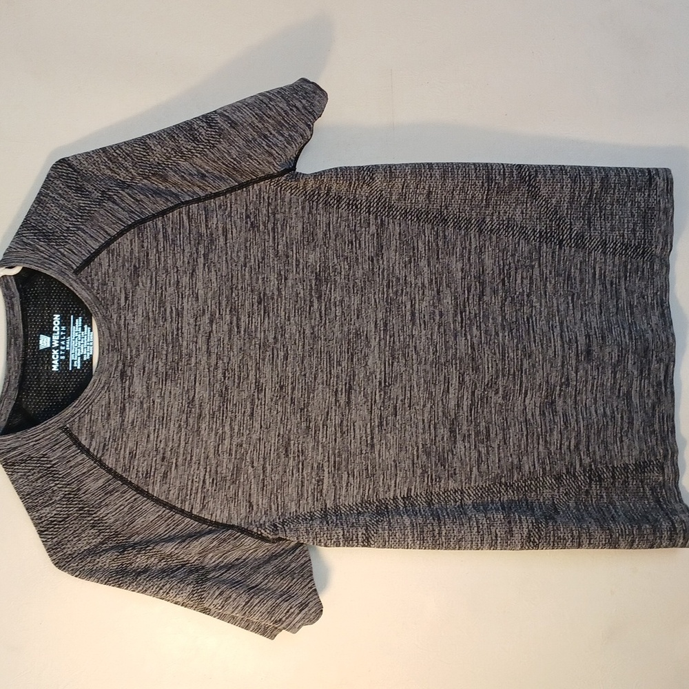 Mack Weldon Men's T-Shirt Size Medium Grey Stealth